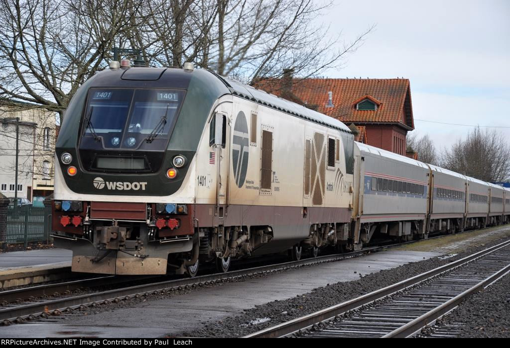 Shoving "Cascade Service" in the station